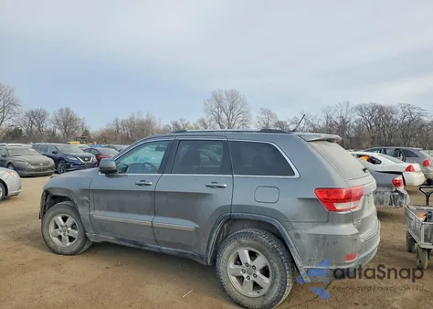 2013 Jeep Grand Cherokee Laredo z USA, uszkodzony, nr VIN 1C4RJFAG9DC506286